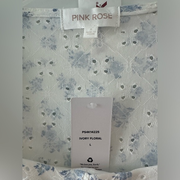 NWT Floral Crop Top - Picture 4 of 4